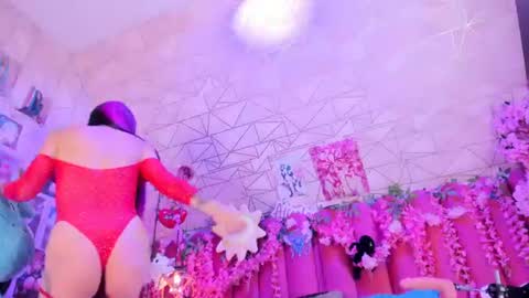 Snapshot of alicebenett_ chatting on June 2026 10:01:02 PM online show from June 2026 10:01:02 PM