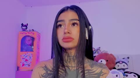 Alice  online show from October 2025 07:00:01 PM