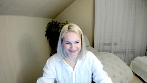 Snapshot of alicee__grace chatting on December 2024 11:12:02 PM Alicee online show from December 2024 11:12:02 PM