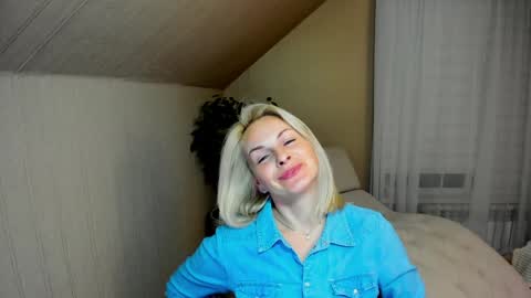 Snapshot of alicee__grace chatting on December 2024 07:57:01 PM Alicee online show from December 2024 07:57:01 PM