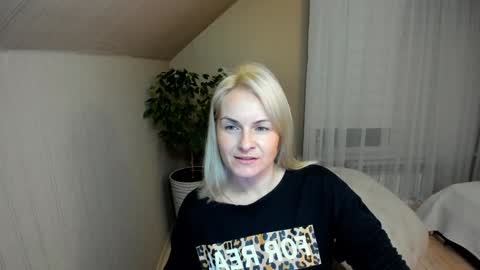 Snapshot of alicee__grace chatting on January 2025 06:03:02 PM Alicee online show from January 2025 06:03:02 PM