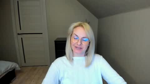 Snapshot of alicee__grace chatting on February 2025 09:05:02 PM Alicee online show from February 2025 09:05:02 PM