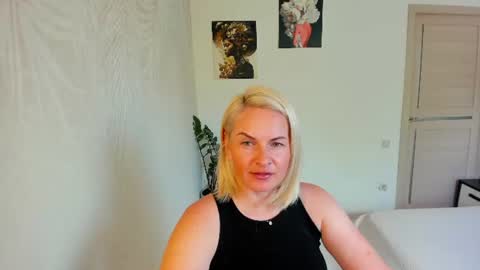 Alicee online show from July 2026 09:01:02 AM