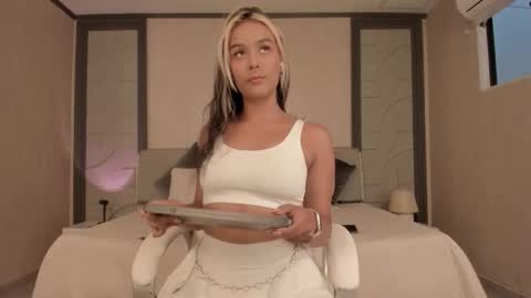 alicee_clark_ online show from March 2026 12:00:01 PM