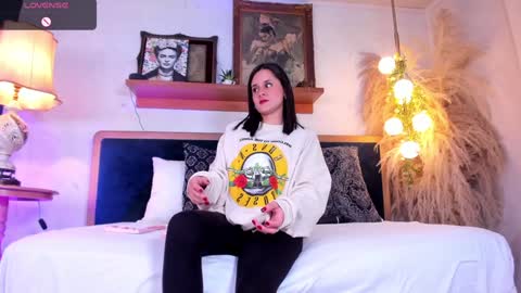 Snapshot of alicee_milf_ chatting on January 2025 08:11:02 AM Aleja online show from January 2025 08:11:02 AM