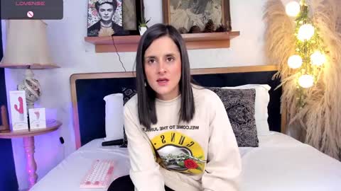 Snapshot of alicee_milf_ chatting on January 2025 11:15:02 AM Aleja online show from January 2025 11:15:02 AM