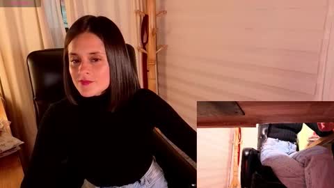 Snapshot of alicee_milf_ chatting on November 2025 10:58:01 AM Aleja online show from November 2025 10:58:01 AM