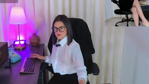 Aleja  online show from April 2026 12:09:02 PM