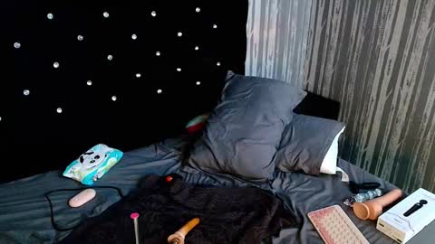 alicee_moonn online show from February 2026 09:14:02 AM