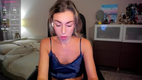 Daniella online show from November 2025 03:17:01 AM