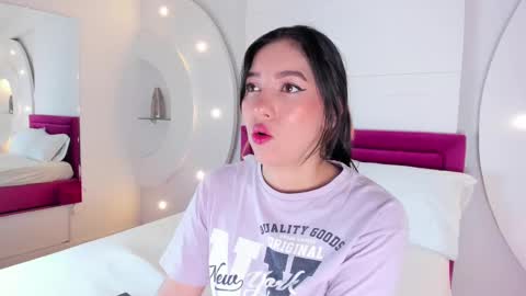 Alice  online show from February 2025 04:17:02 AM