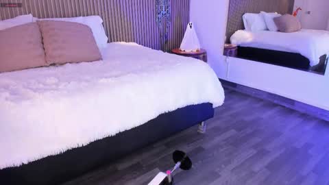 Alice  online show from October 2025 04:15:02 AM