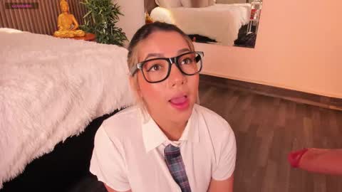 Alice  online show from November 2025 02:36:02 AM