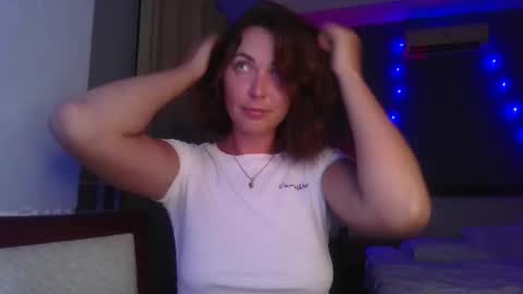 alicehoney_ online show from April 2026 01:48:02 PM