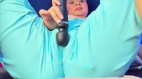 alicehott_05 online show from February 2026 04:00:01 AM