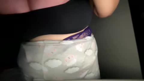 Snapshot of aliceinboobieland chatting on April 2026 01:52:02 AM Aliceinboobieland online show from April 2026 01:52:02 AM