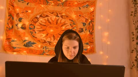 Alice online show from April 2026 05:12:02 AM