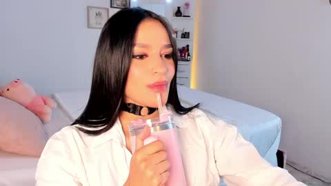 Snapshot of alicekiing_ chatting on May 2026 03:48:02 AM ALICEKIING online show from May 2026 03:48:02 AM