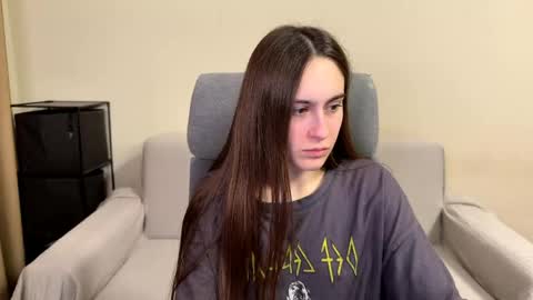 alicekollt online show from April 2026 09:32:01 PM