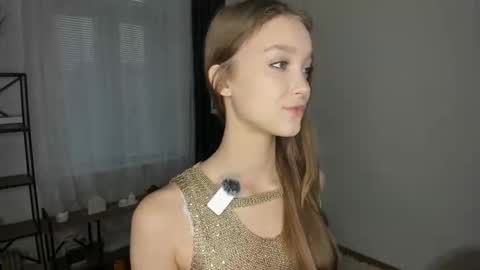 Serena online show from November 2025 08:24:01 AM