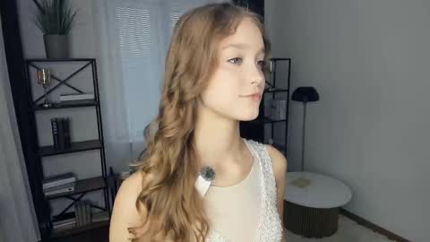 Serena online show from November 2025 07:40:01 AM