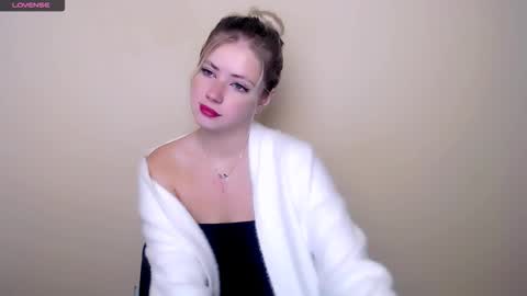 Snapshot of alicemeow_ chatting on September 2025 07:43:01 AM Alice online show from September 2025 07:43:01 AM