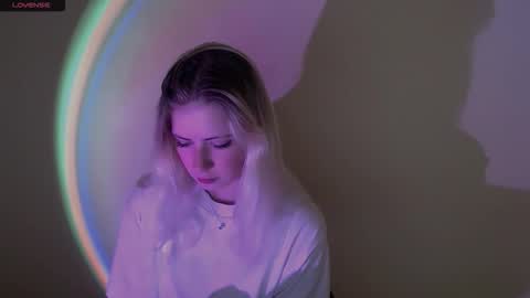 Snapshot of alicemeow_ chatting on September 2025 01:03:01 PM Alice online show from September 2025 01:03:01 PM