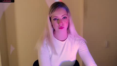 Snapshot of alicemeow_ chatting on September 2025 09:47:02 AM Alice online show from September 2025 09:47:02 AM