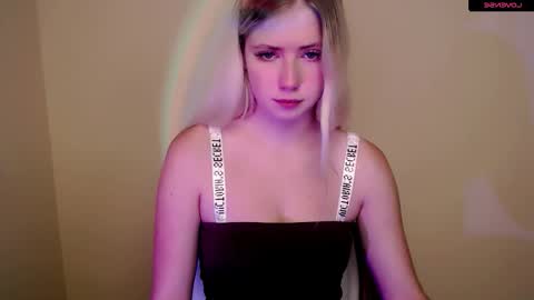 Snapshot of alicemeow_ chatting on October 2025 01:31:01 PM Alice online show from October 2025 01:31:01 PM