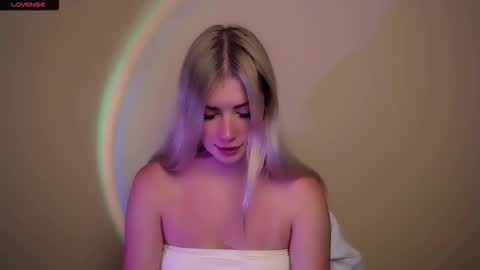 Snapshot of alicemeow_ chatting on October 2025 03:14:02 PM Alice online show from October 2025 03:14:02 PM