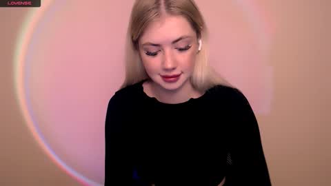 Snapshot of alicemeow_ chatting on November 2025 08:02:02 AM Alice online show from November 2025 08:02:02 AM