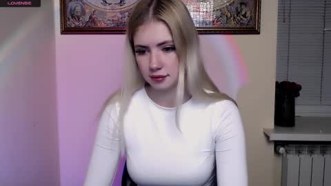 Snapshot of alicemeow_ chatting on November 2025 07:58:01 AM Alice online show from November 2025 07:58:01 AM