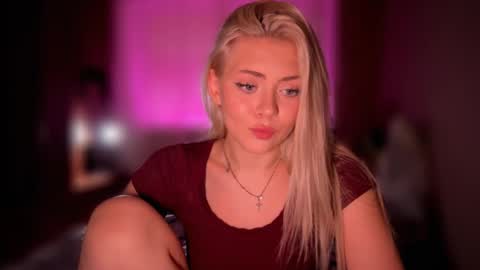 Snapshot of aliceoceaneyes chatting on October 2025 01:01:02 PM aliceoceaneyes online show from October 2025 01:01:02 PM