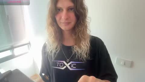 AlicePinkhead online show from February 2026 07:57:02 AM