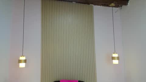 Snapshot of aliceross1 chatting on February 2026 08:01:02 PM AliceRoss online show from February 2026 08:01:02 PM