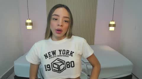 Snapshot of aliceross1 chatting on February 2026 08:16:01 PM AliceRoss online show from February 2026 08:16:01 PM