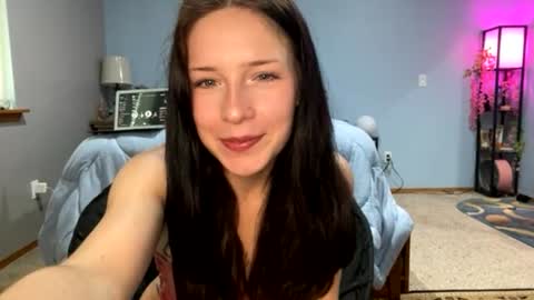 Snapshot of alicestoneee chatting on June 2026 07:49:02 PM StonyBabe online show from June 2026 07:49:02 PM