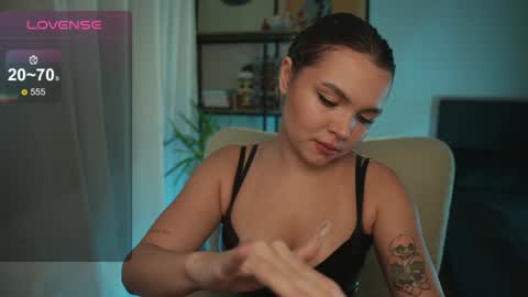 Snapshot of alicesweetlove chatting on December 2024 11:34:01 PM Alice online show from December 2024 11:34:01 PM