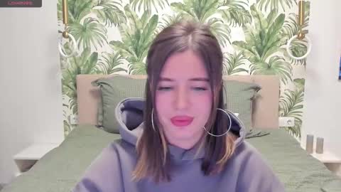 Snapshot of alicetuker chatting on November 2025 06:08:01 PM Alice online show from November 2025 06:08:01 PM