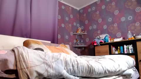 Snapshot of alicewetsquirt chatting on February 2025 04:16:01 PM alicewetsquirt online show from February 2025 04:16:01 PM