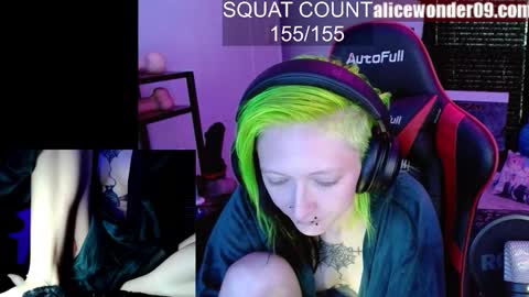 Snapshot of alicewonder52 chatting on October 2025 12:38:01 PM Alice online show from October 2025 12:38:01 PM