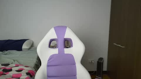 Snapshot of alicia_love29 chatting on December 2024 10:43:02 PM Alice online show from December 2024 10:43:02 PM