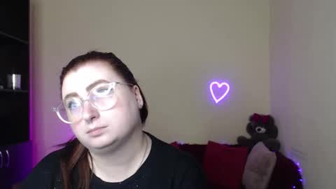 Alicia online show from April 2026 11:27:01 AM