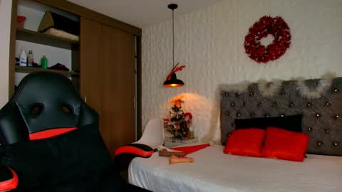 Snapshot of alicia_wonder_dl chatting on December 2025 11:59:02 AM Ali online show from December 2025 11:59:02 AM