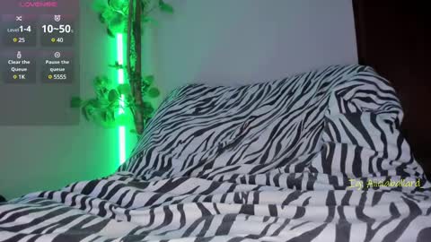 Jennyfer online show from March 2025 11:38:02 PM