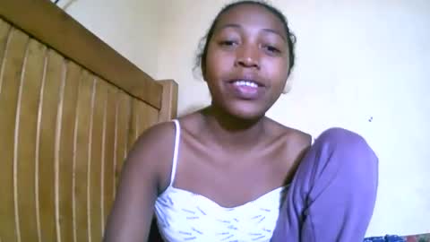 alicianah online show from September 2025 08:44:02 PM