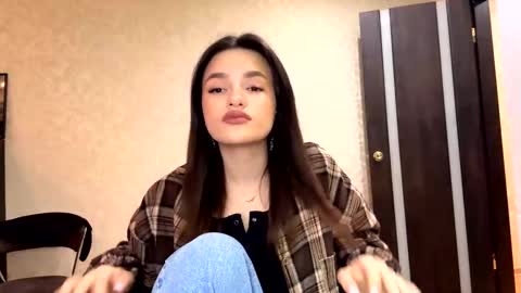 Niki online show from March 2026 02:34:01 PM