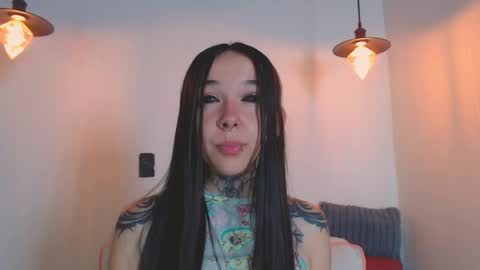    online show from April 2026 01:38:01 AM