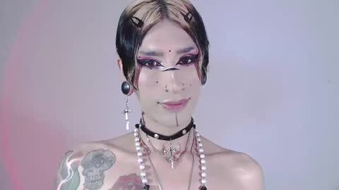     online show from December 2024 05:53:01 AM