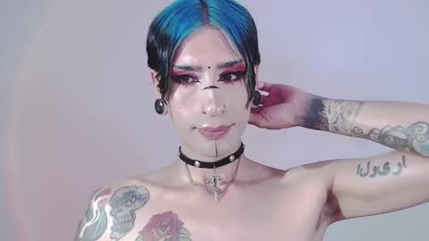     online show from February 2025 04:15:02 AM